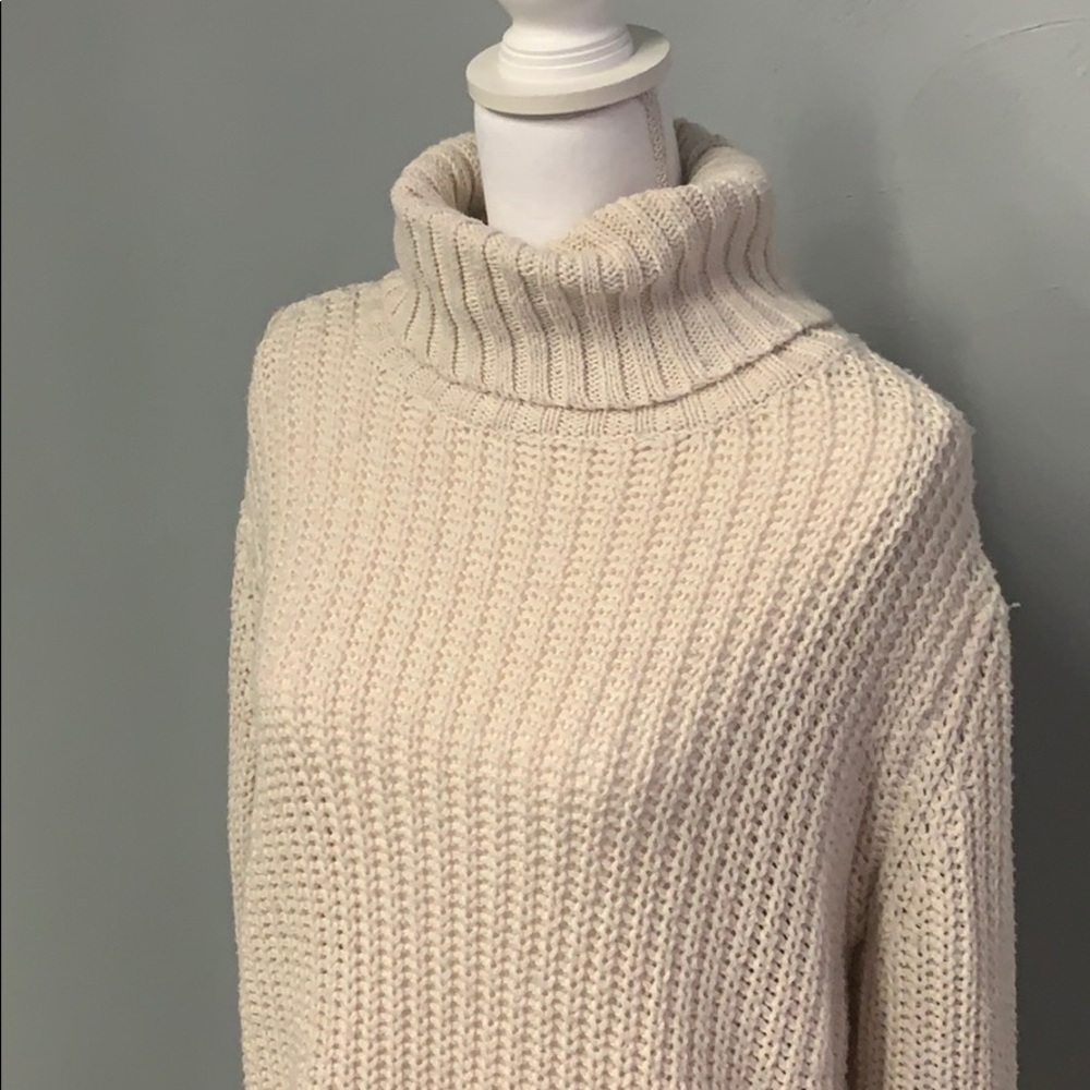 Sweater - Picture 2 of 5